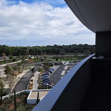 Iconic 343 , Superbe T2 Climatise, Wifi, Parking, Terrasse 18m2 شقة *