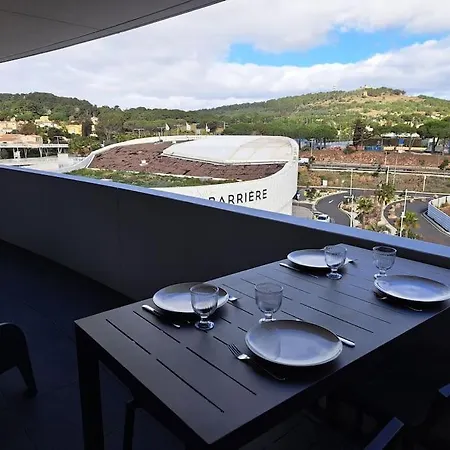 Iconic 343 , Superbe T2 Climatise, Wifi, Parking, Terrasse 18m2 公寓