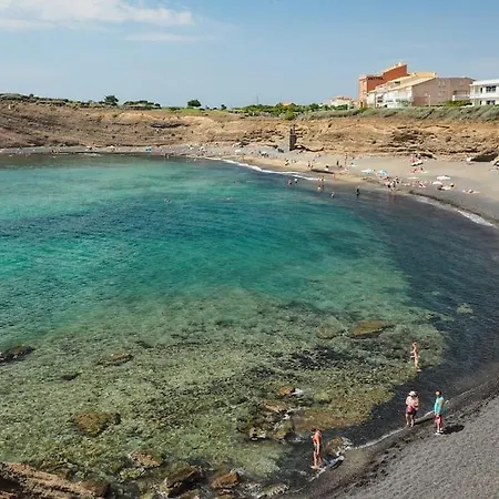 Iconic 343 , Superbe T2 Climatise, Wifi, Parking, Terrasse 18m2 *