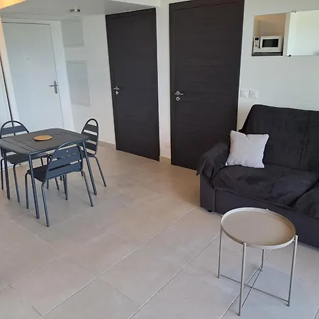 아파트 Iconic 343 , Superbe T2 Climatise, Wifi, Parking, Terrasse 18m2 아그