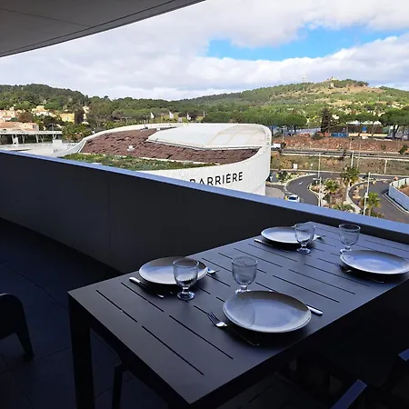 Iconic 343 , Superbe T2 Climatise, Wifi, Parking, Terrasse 18m2 * 아그