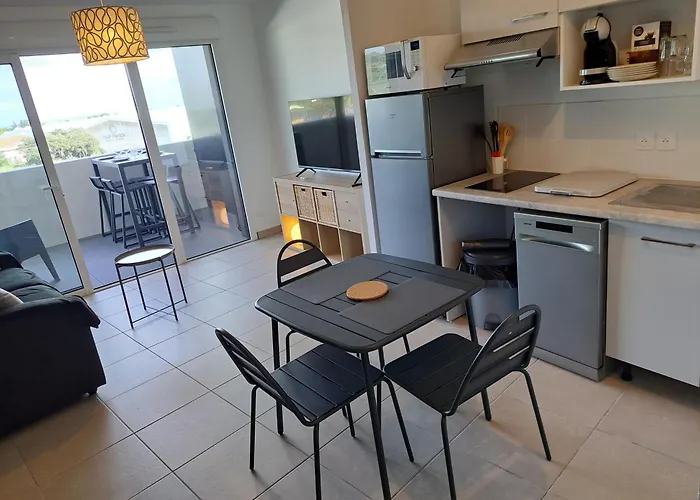 De Standing, 4 Pers, Clim, Parking, Iconic * Agde