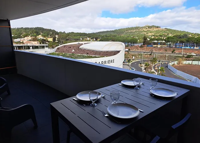 De Standing, 4 Pers, Clim, Parking, Iconic * Agde